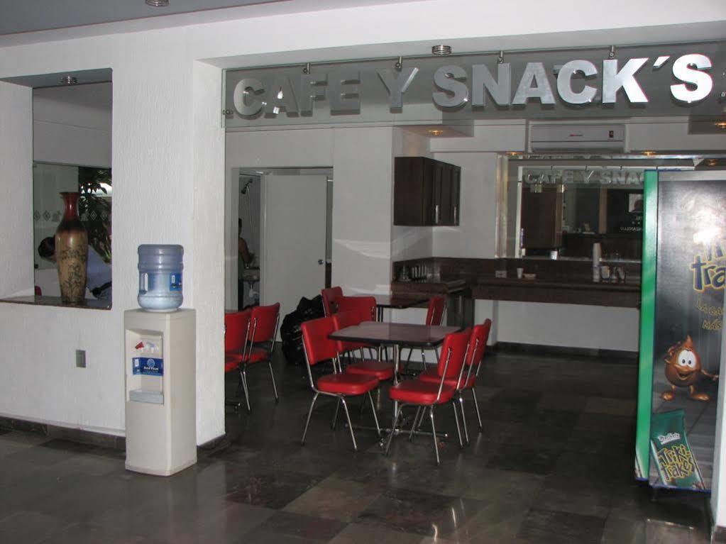 Hotel Y Suites Plaza Manzanillo Zewnętrze zdjęcie